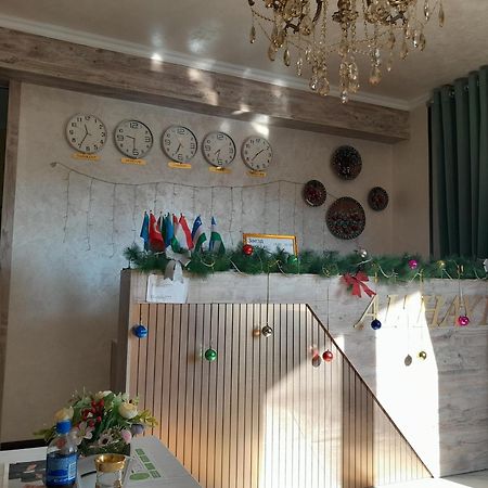 בוקורו Hotel Boutique Al Hayit מראה חיצוני תמונה