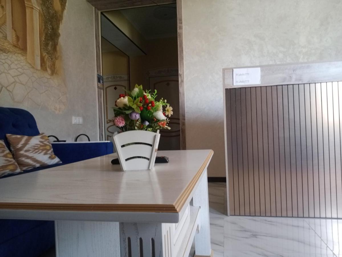 בוקורו Hotel Boutique Al Hayit מראה חיצוני תמונה
