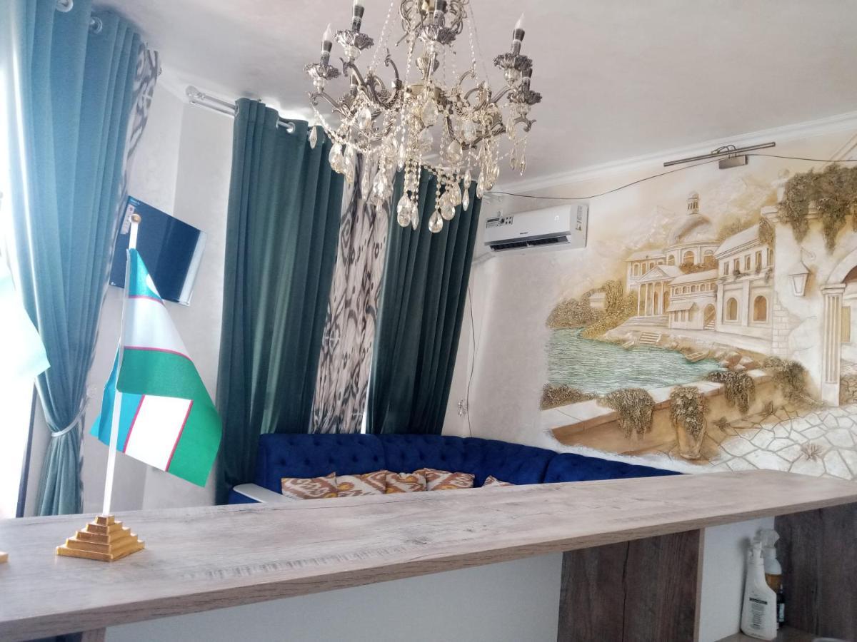 בוקורו Hotel Boutique Al Hayit מראה חיצוני תמונה