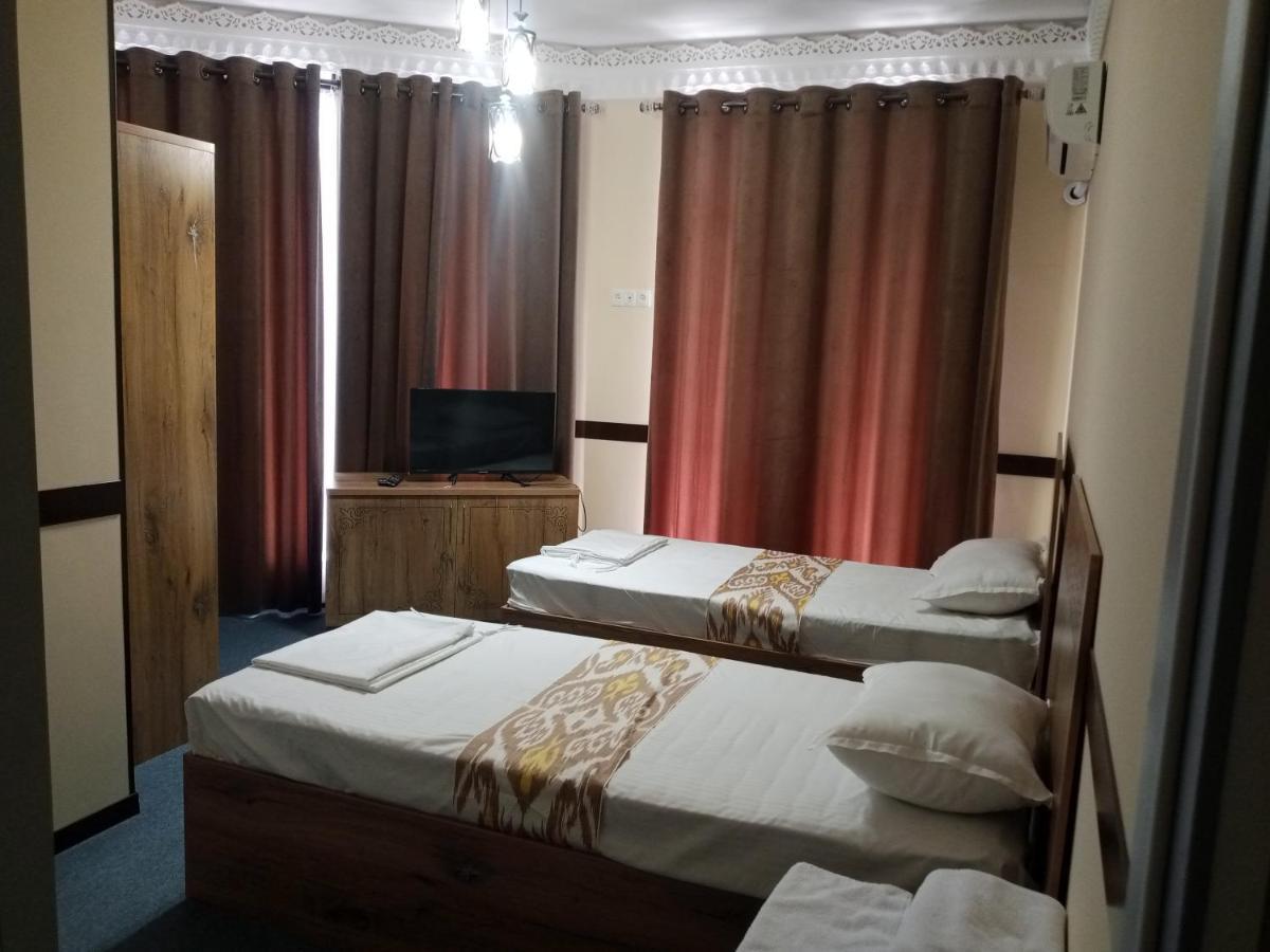 בוקורו Hotel Boutique Al Hayit מראה חיצוני תמונה