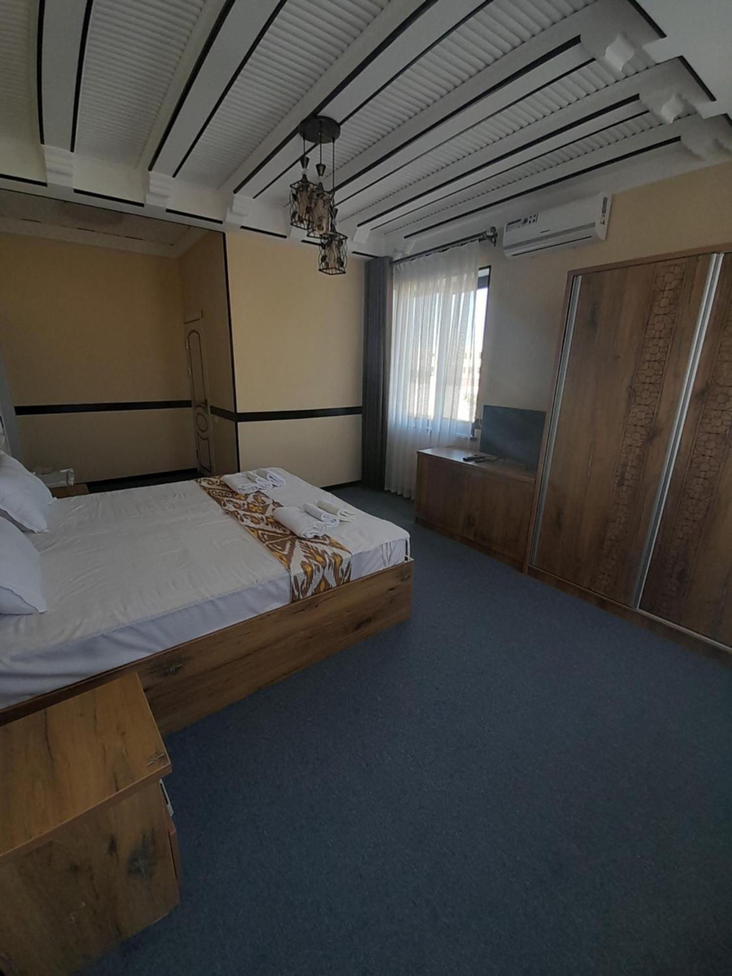בוקורו Hotel Boutique Al Hayit מראה חיצוני תמונה