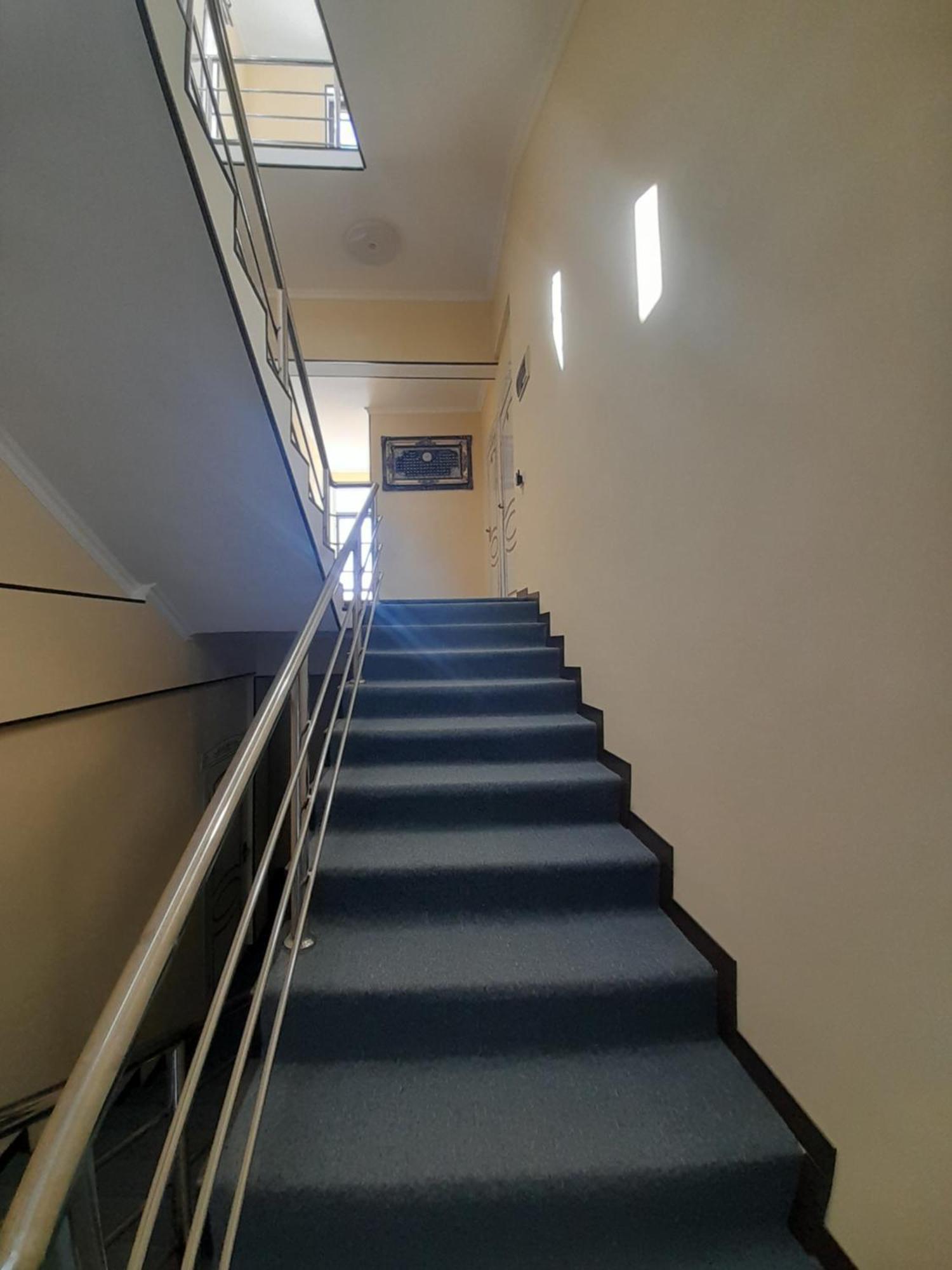 בוקורו Hotel Boutique Al Hayit מראה חיצוני תמונה