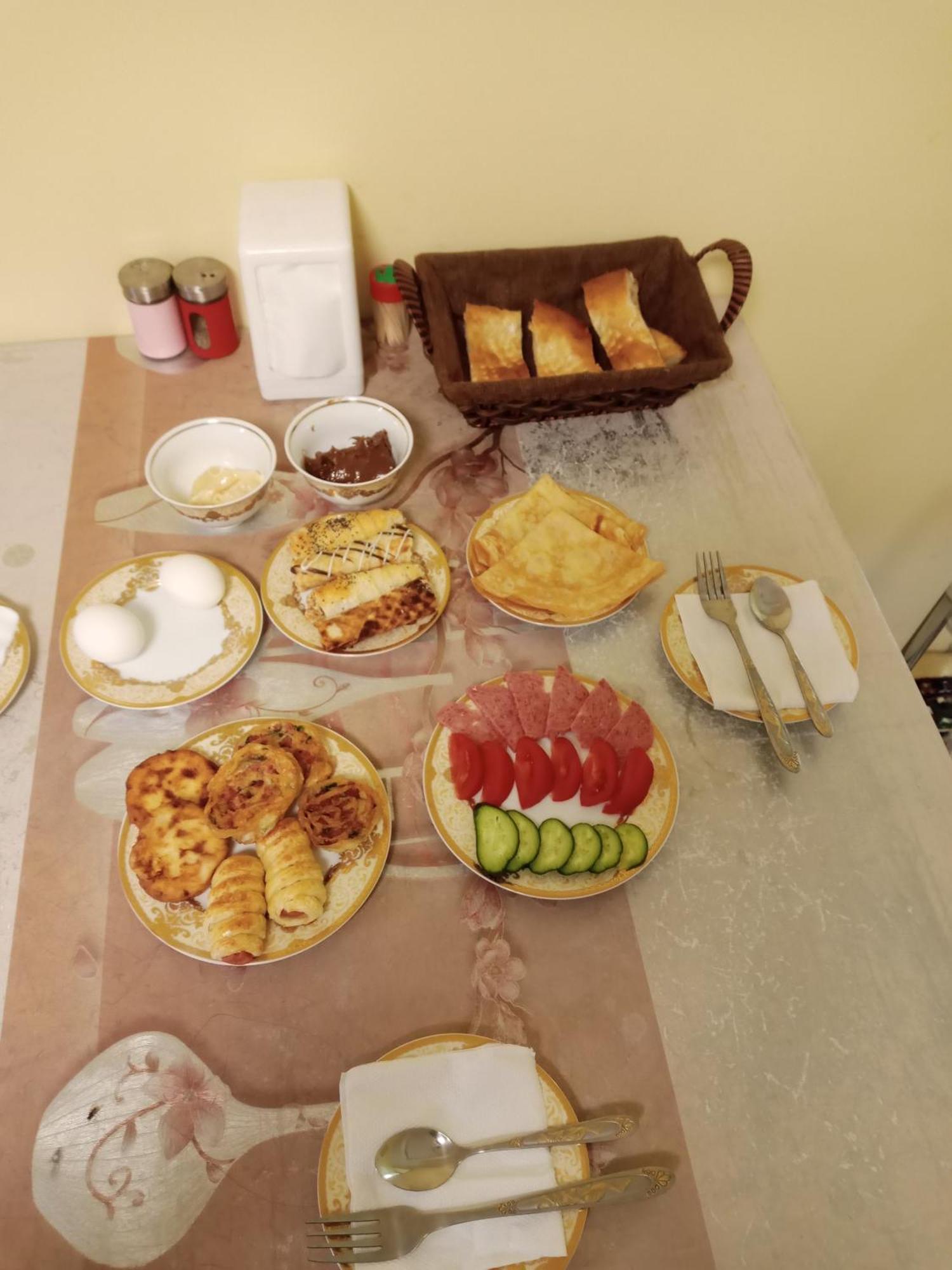 בוקורו Hotel Boutique Al Hayit מראה חיצוני תמונה