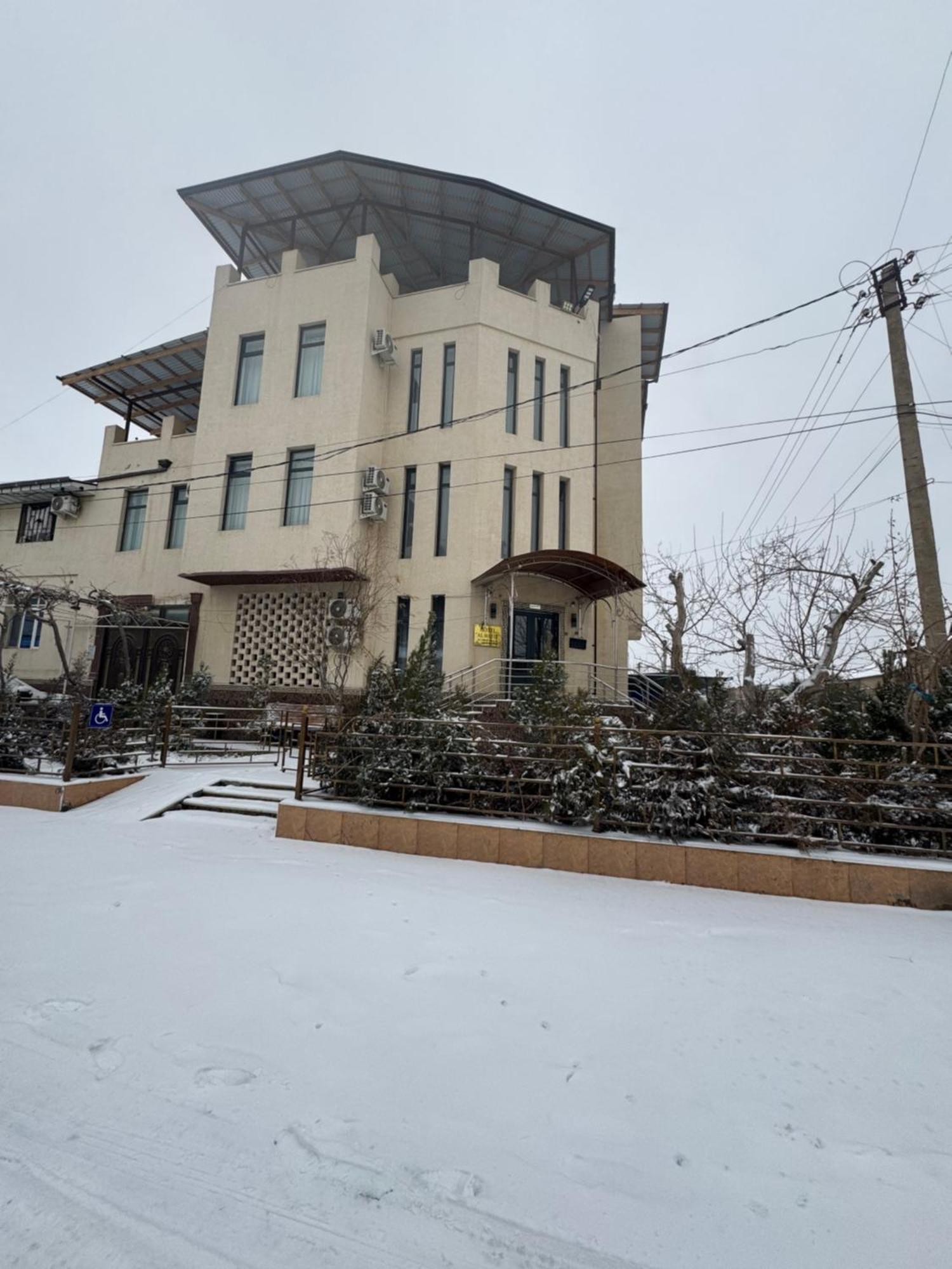 בוקורו Hotel Boutique Al Hayit מראה חיצוני תמונה